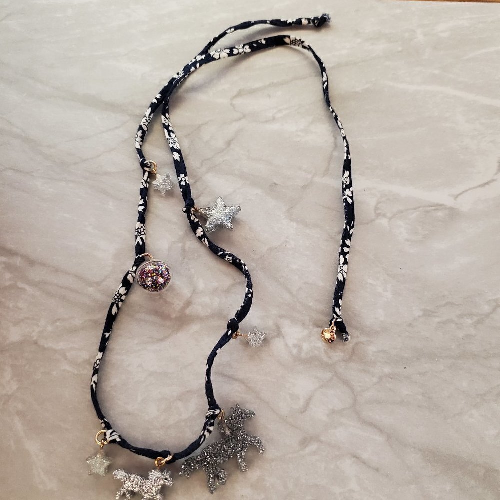 🦄 J.Crew Cuts Silver Glitter Unicorn Chamrs Stars Ball Fabric Tie Necklace 🦄